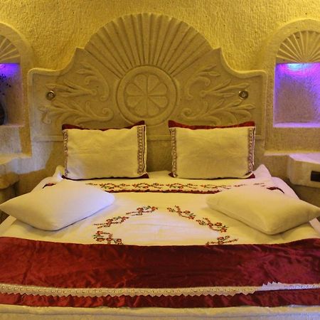 Dilek Tepesi Cave Hotel أيواليه المظهر الخارجي الصورة