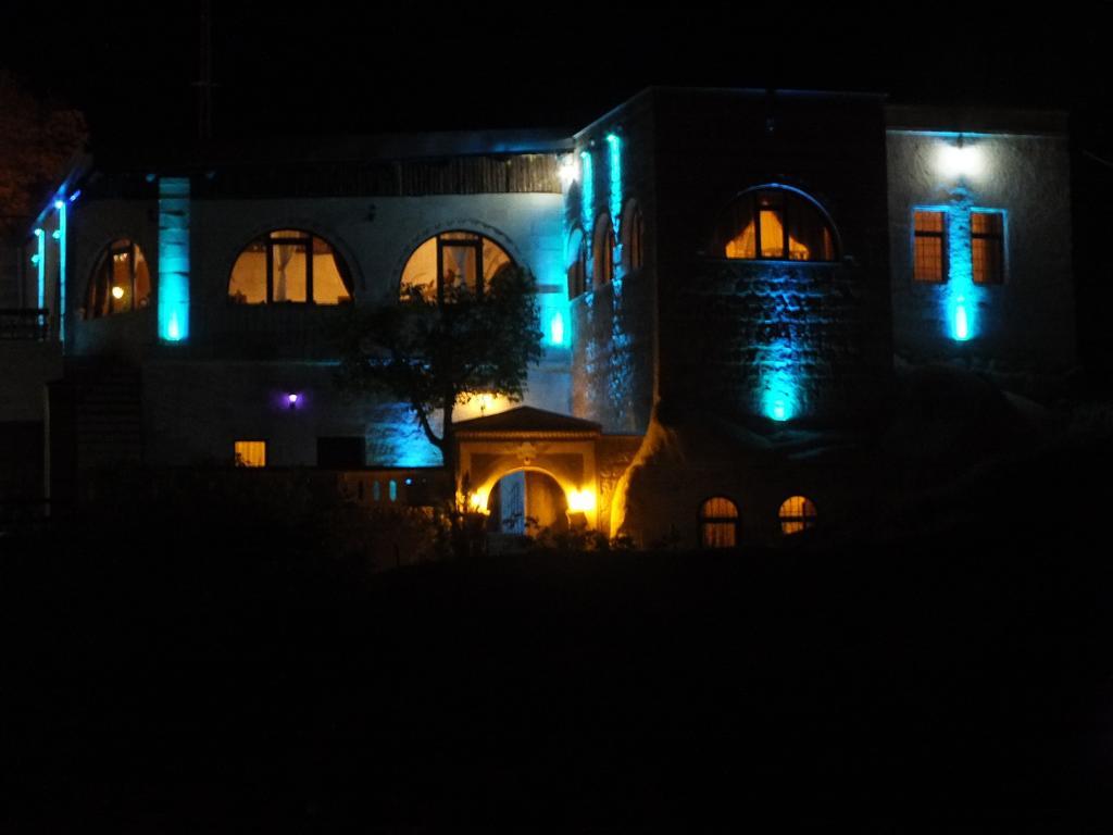 Dilek Tepesi Cave Hotel أيواليه المظهر الخارجي الصورة