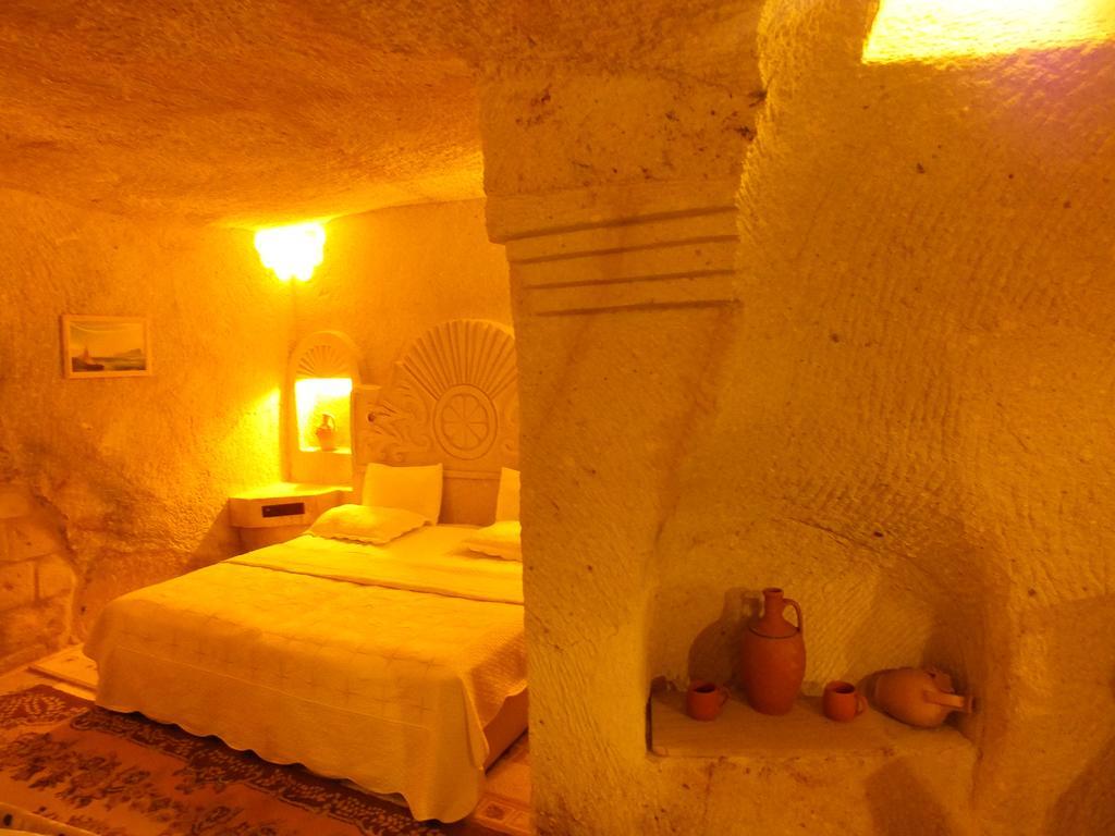 Dilek Tepesi Cave Hotel أيواليه المظهر الخارجي الصورة