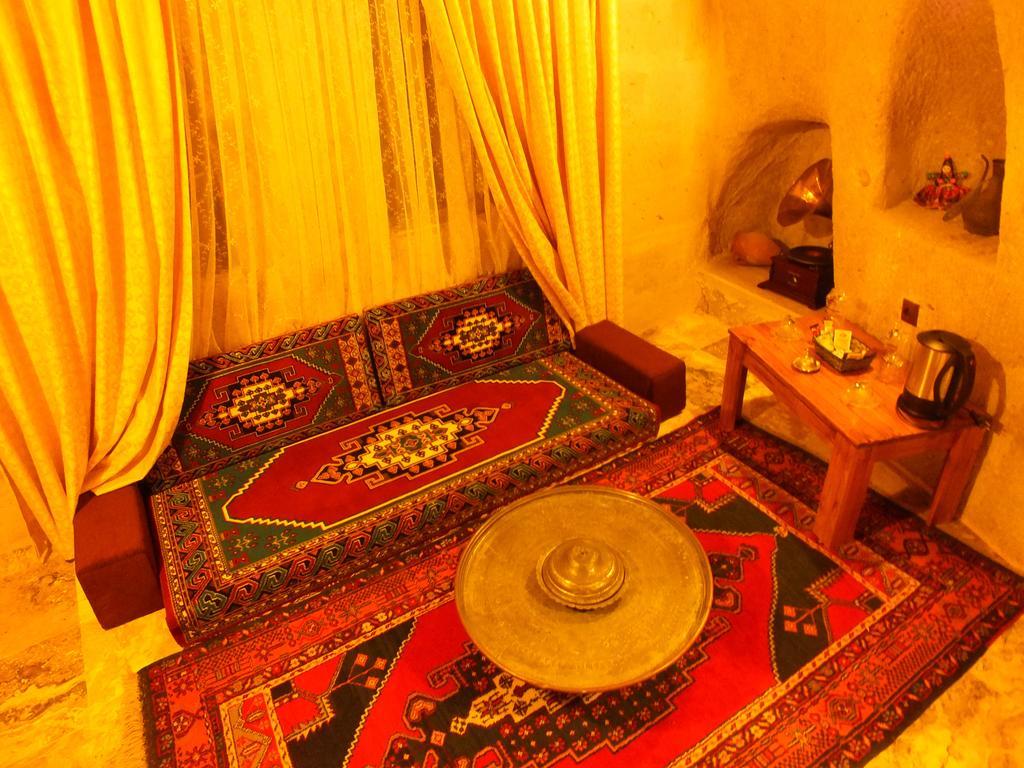 Dilek Tepesi Cave Hotel أيواليه المظهر الخارجي الصورة