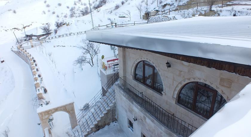 Dilek Tepesi Cave Hotel أيواليه المظهر الخارجي الصورة