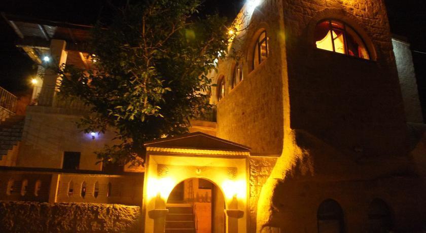 Dilek Tepesi Cave Hotel أيواليه المظهر الخارجي الصورة